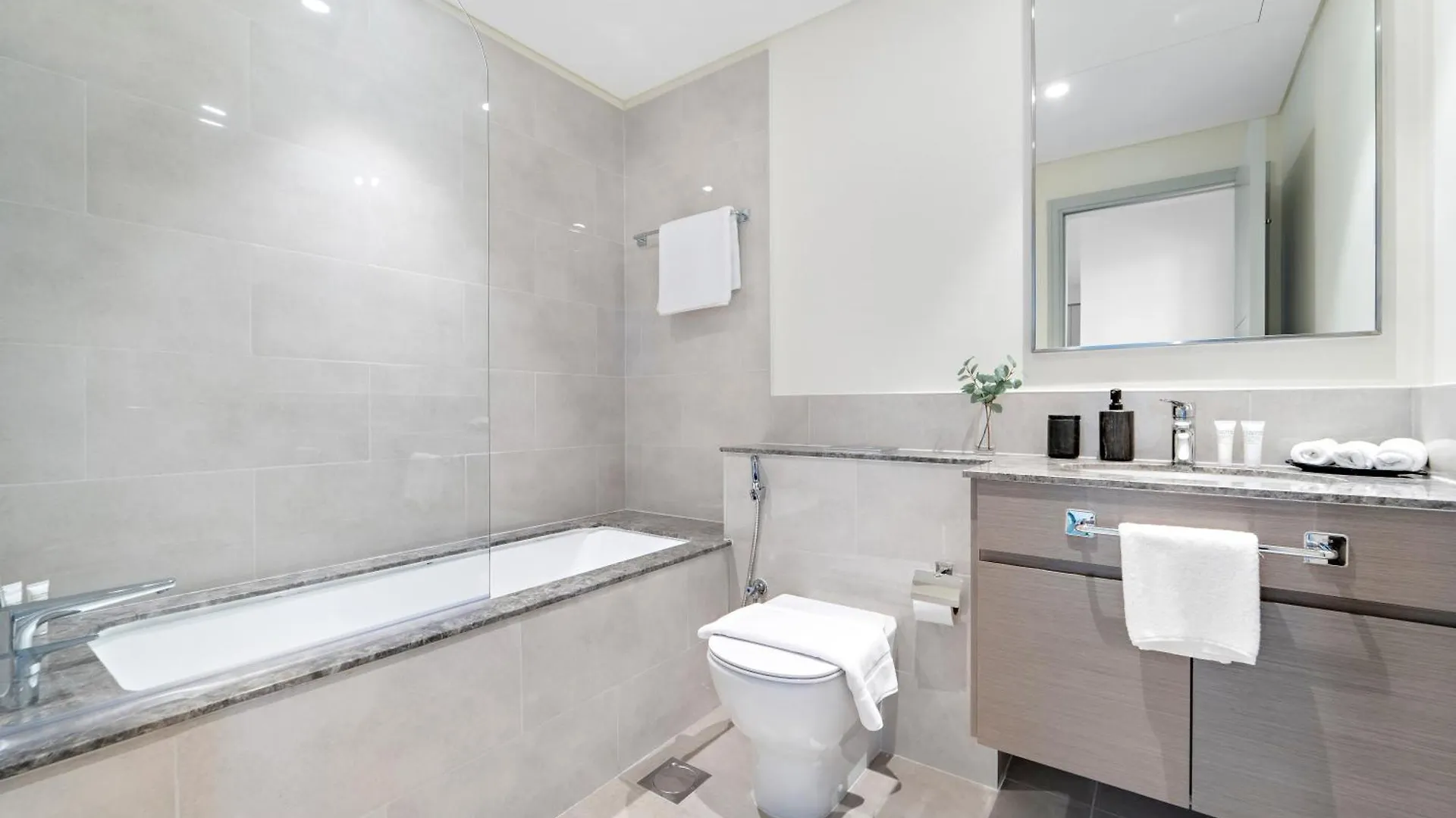 1Br Forte 2, Skyline City View 두바이 아랍에미리트